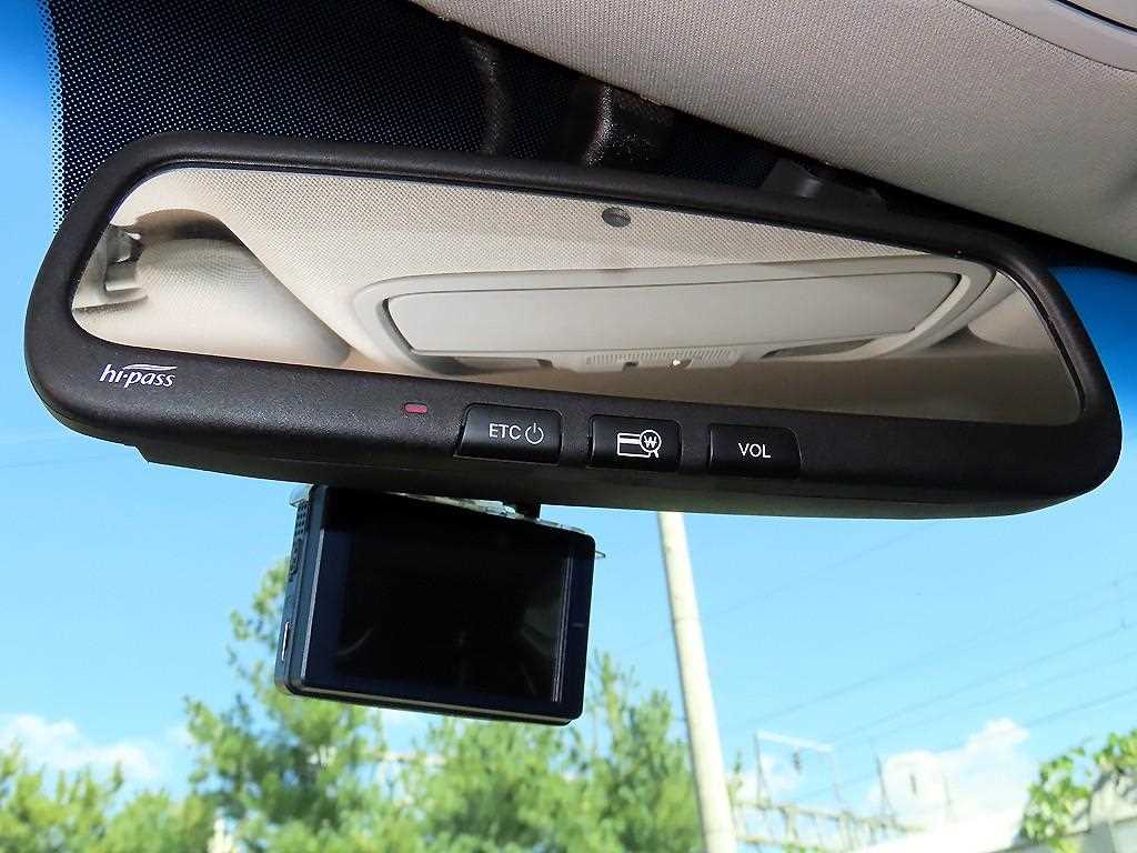 Kia K7 — photo 16