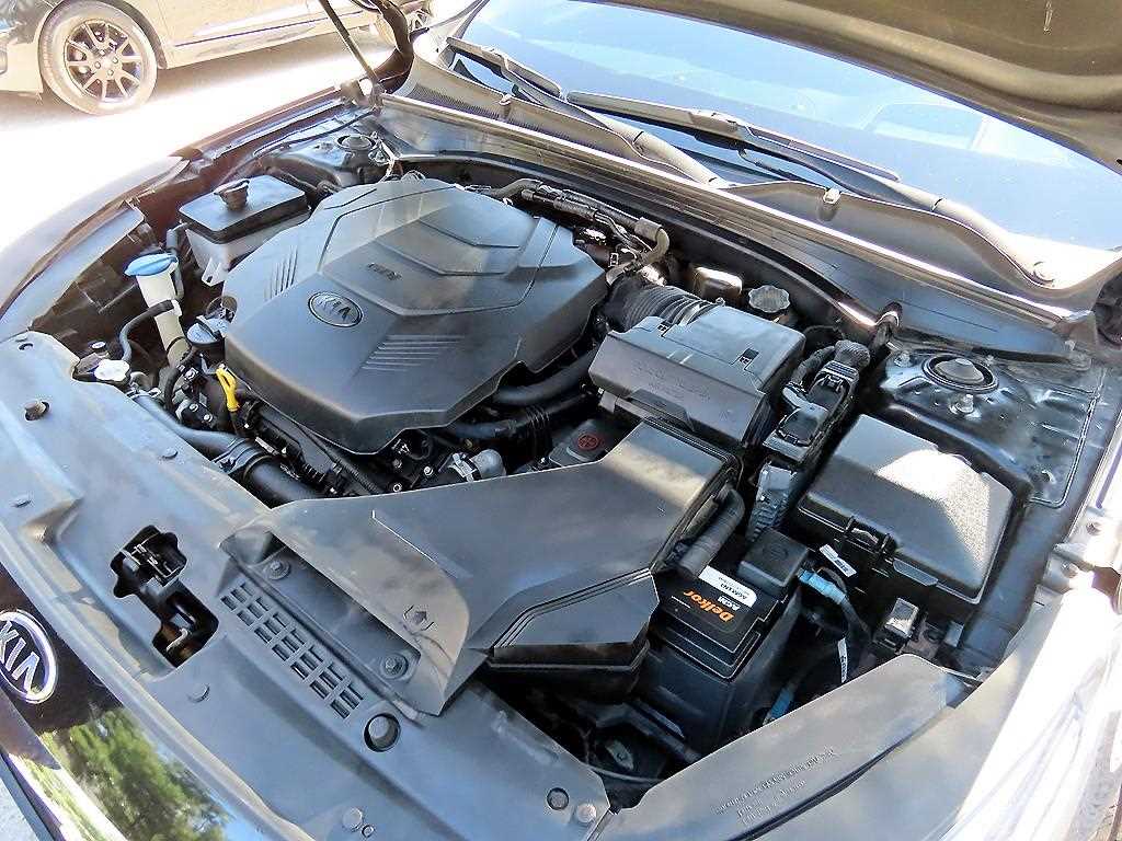 Kia K7 — photo 19