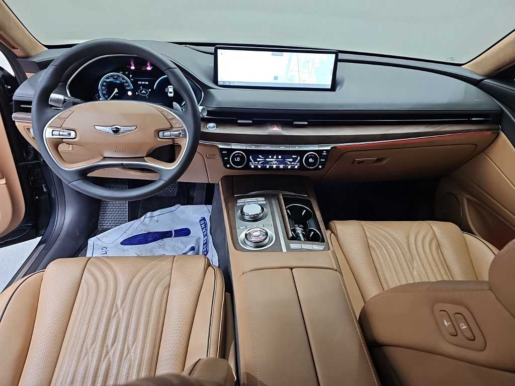 Genesis G80 — photo 07