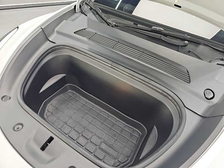 Tesla Model Y — photo 05