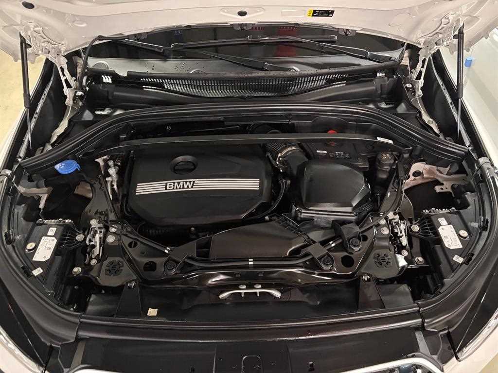BMW X1 — photo 02