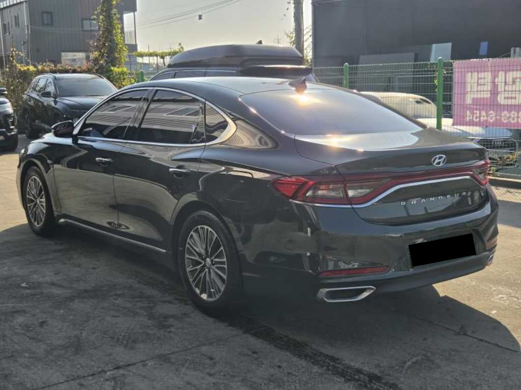 Hyundai Grandeur — photo 03
