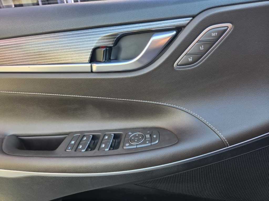 Hyundai Grandeur — photo 15