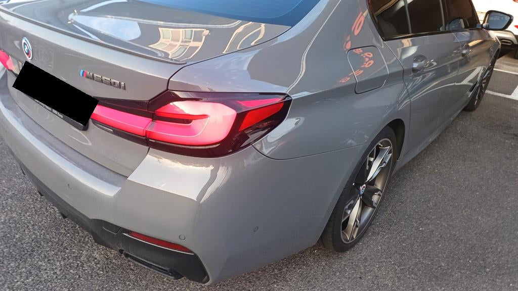BMW 5-Series — photo 04