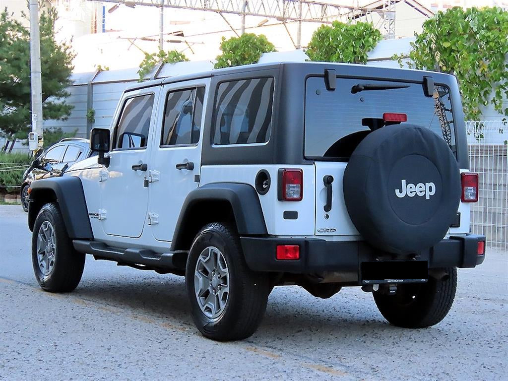 Jeep Wrangler — photo 03