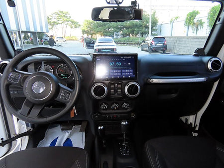 Jeep Wrangler — photo 07