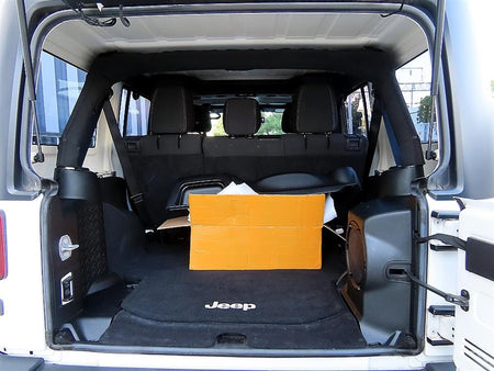 Jeep Wrangler — photo 17