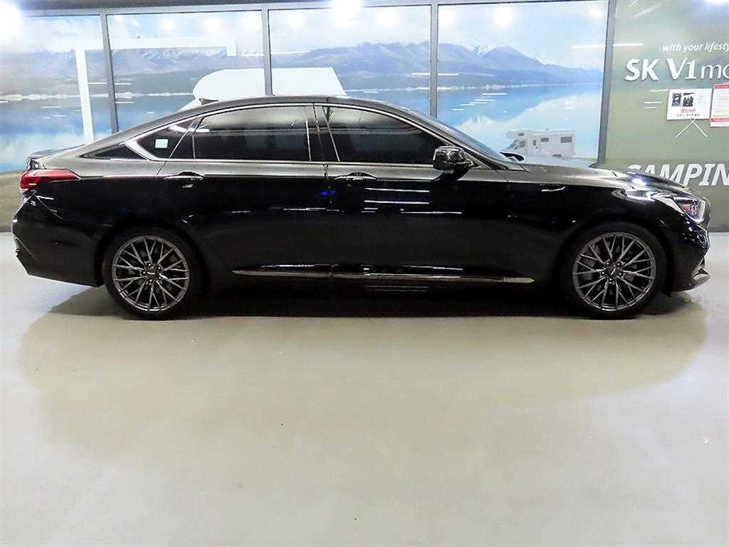 Genesis G80 — photo 03