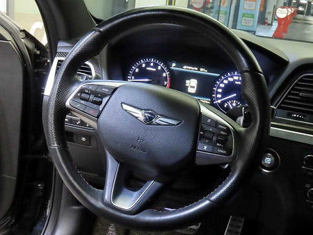 Genesis G80 — photo 08