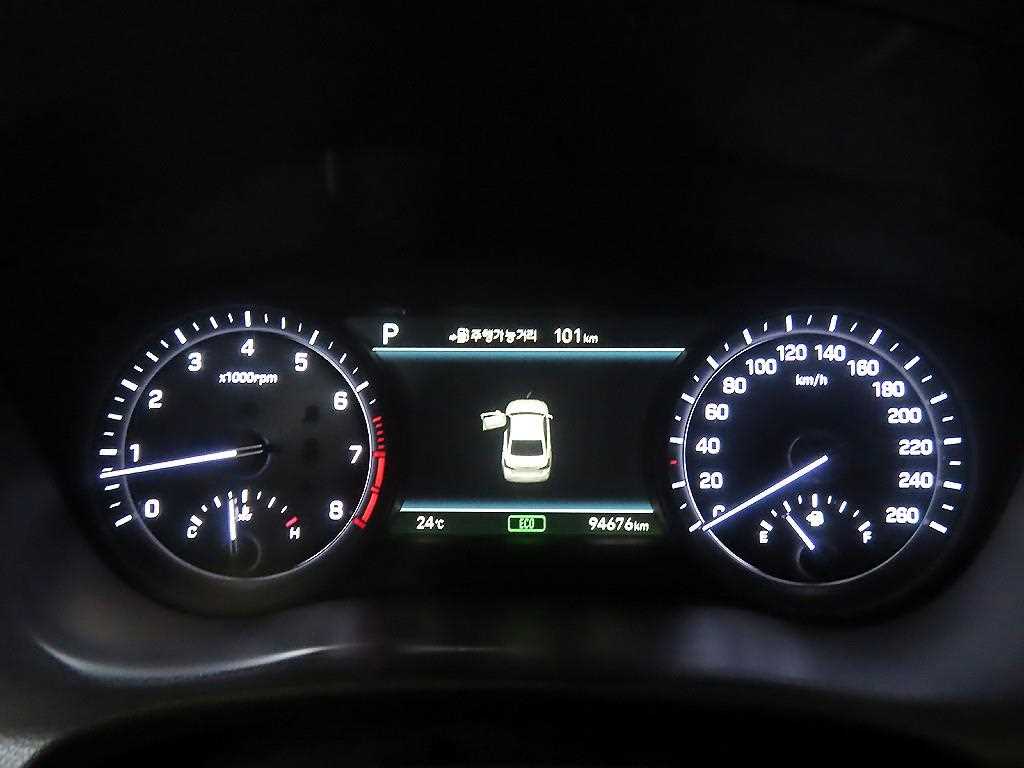 Genesis G80 — photo 09
