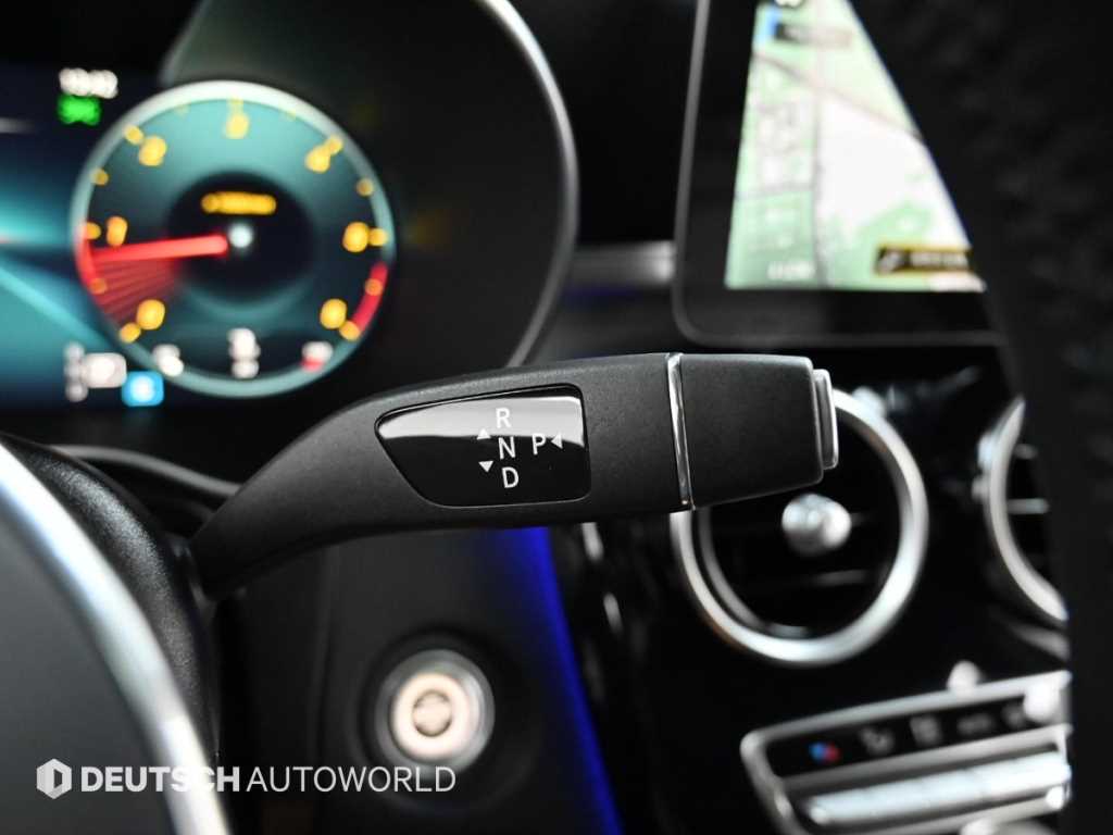 Mercedes-Benz GLC-Class — photo 09