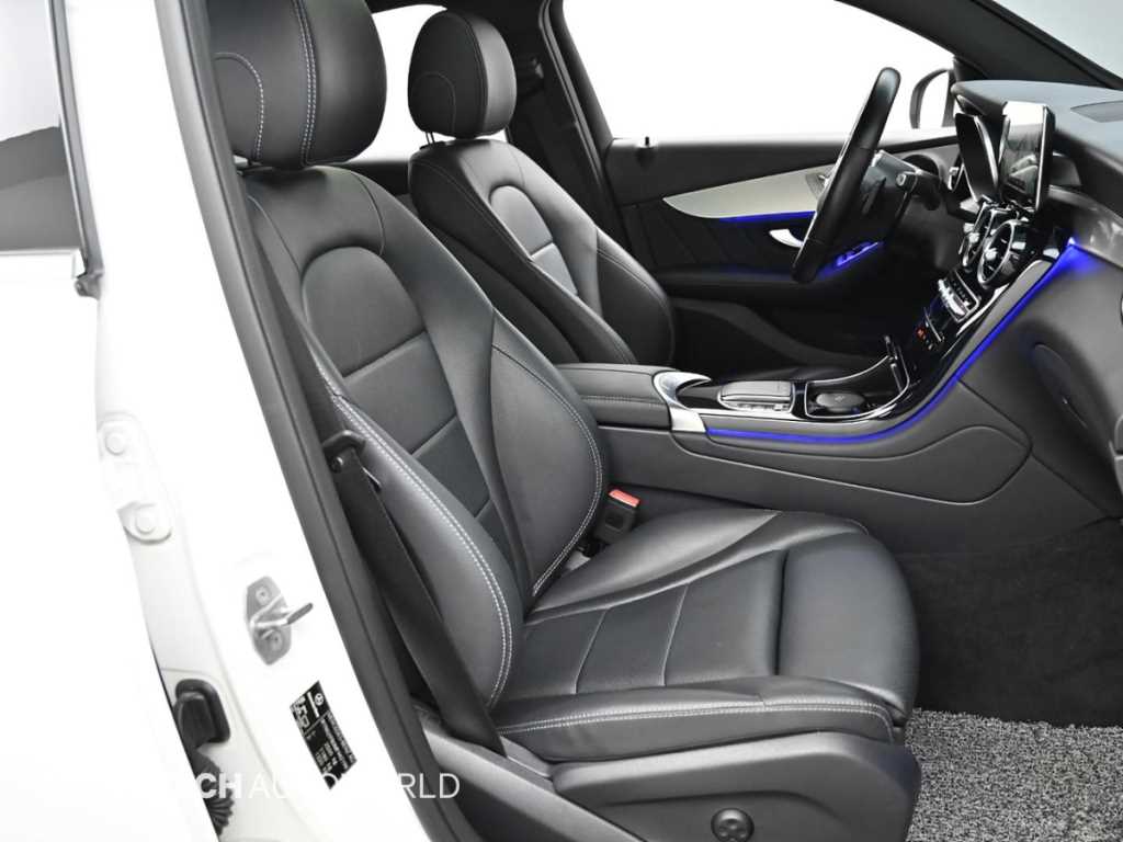 Mercedes-Benz GLC-Class — photo 10