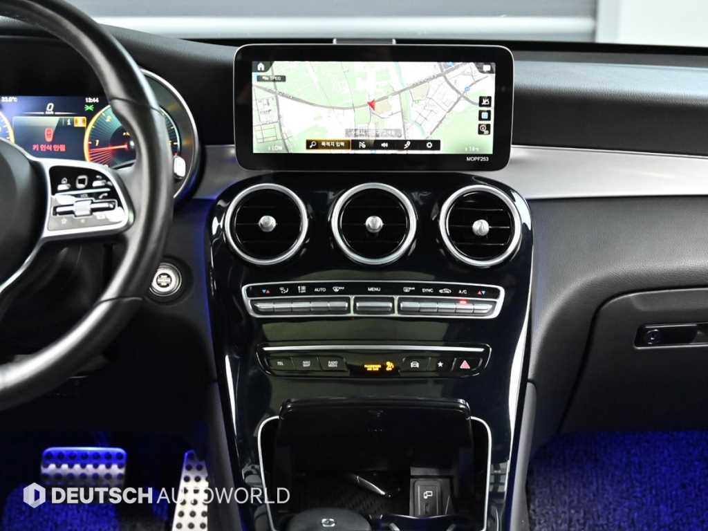 Mercedes-Benz GLC-Class — photo 14