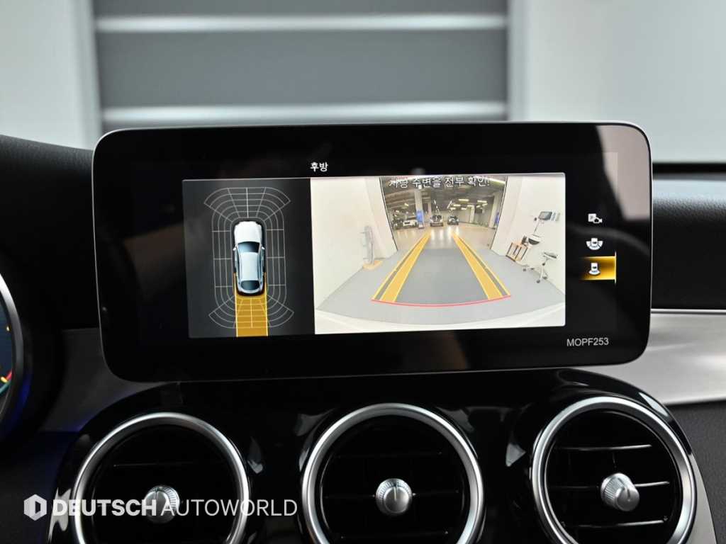 Mercedes-Benz GLC-Class — photo 15