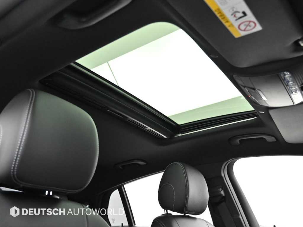 Mercedes-Benz GLC-Class — photo 18