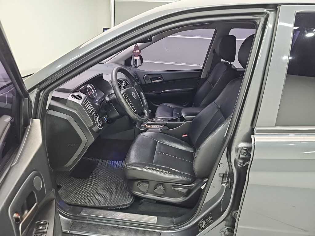 KGM KORANDO — photo 11