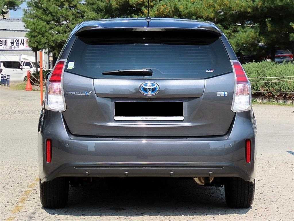 Toyota Prius — photo 04