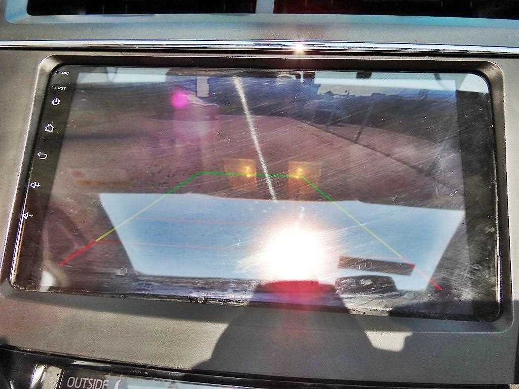 Toyota Prius — photo 13