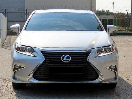 Lexus ES — photo 01