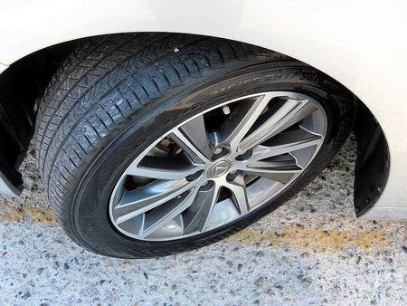 Lexus ES — photo 20