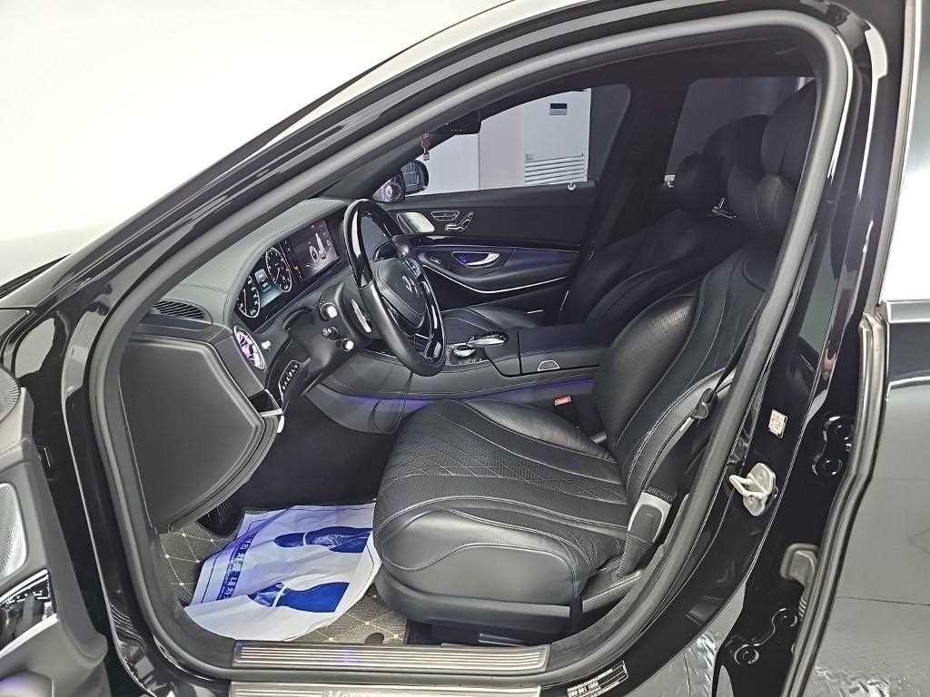 Mercedes-Benz S-Class — photo 11