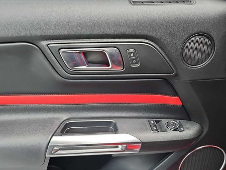 Ford Mustang — photo 16