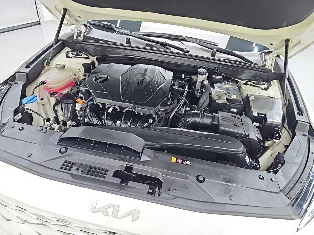 Kia K8 — photo 05