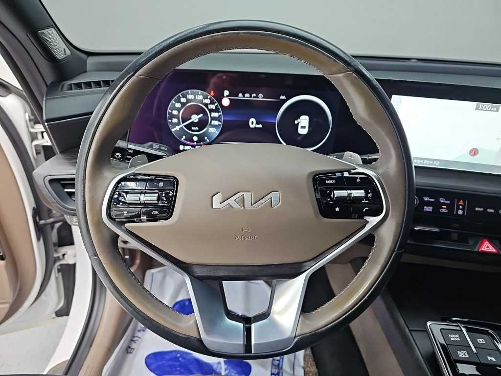 Kia K8 — photo 09