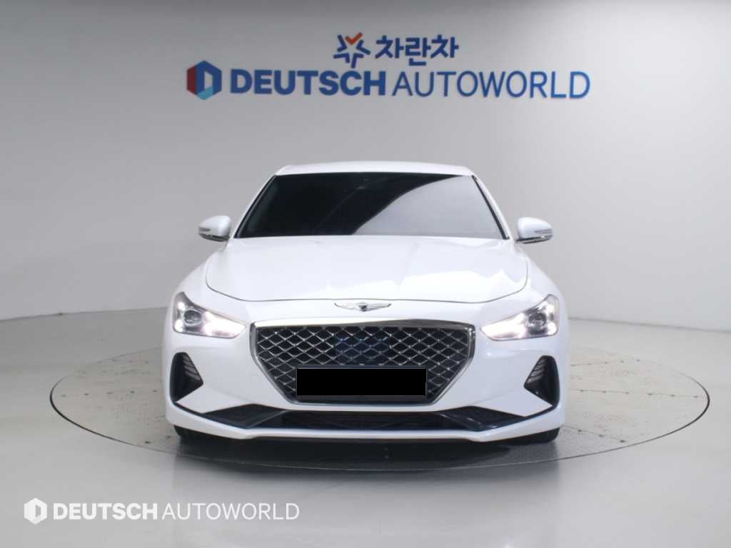 Genesis G70 — photo 03