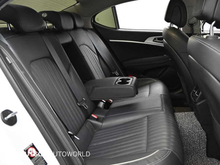 Genesis G70 — photo 12