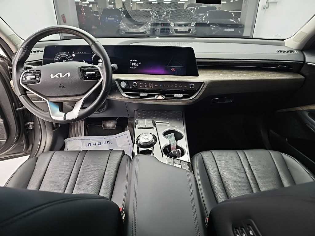 Kia K8 — photo 07