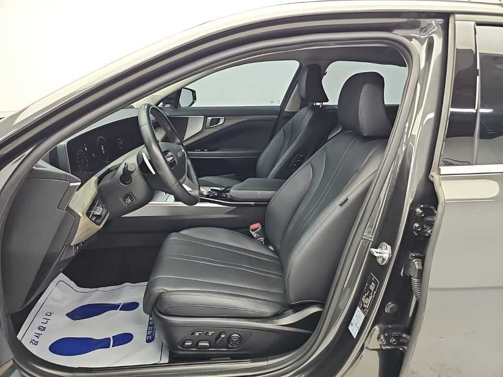 Kia K8 — photo 11