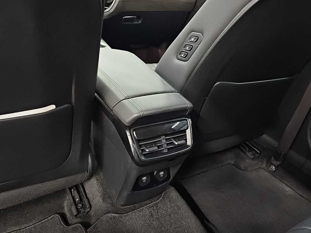 Kia K8 — photo 13