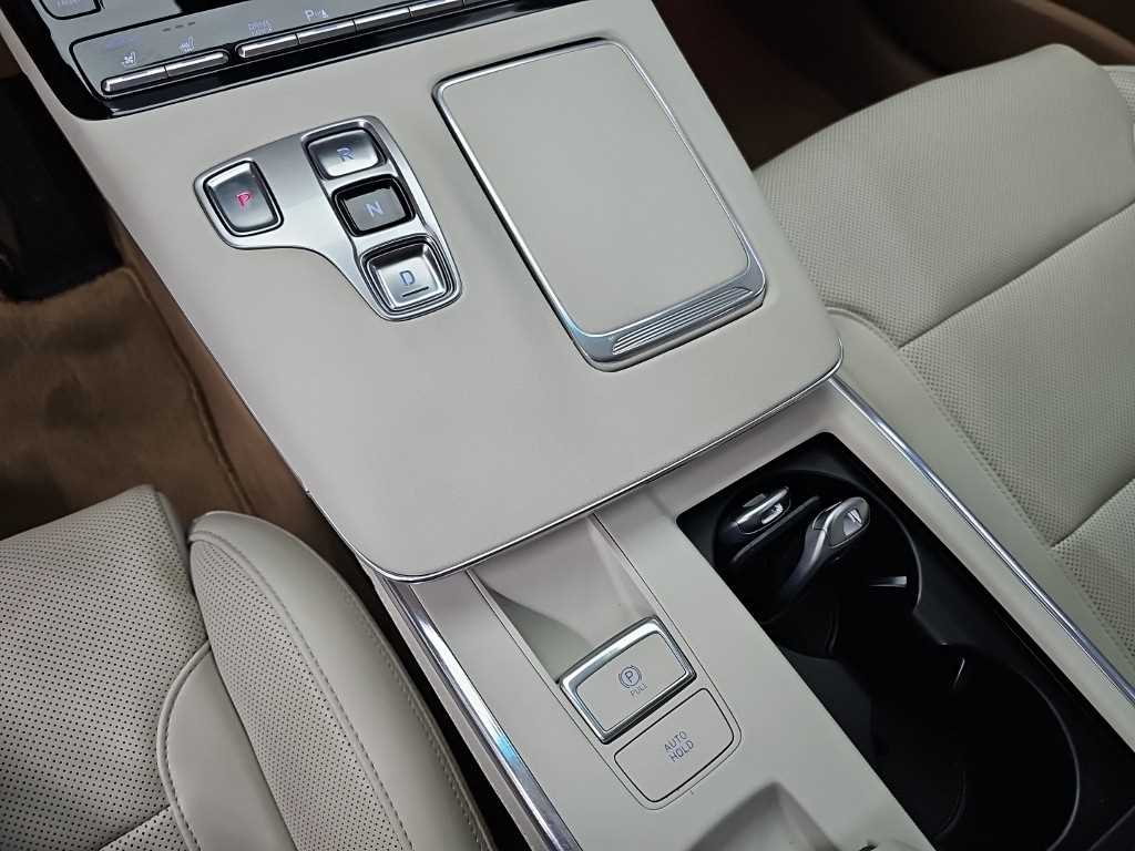 Hyundai Grandeur — photo 08