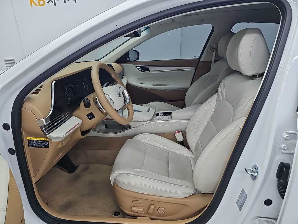 Hyundai Grandeur — photo 11
