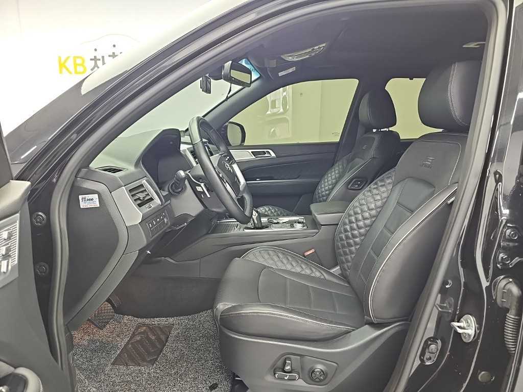 KGM Rexton — photo 11