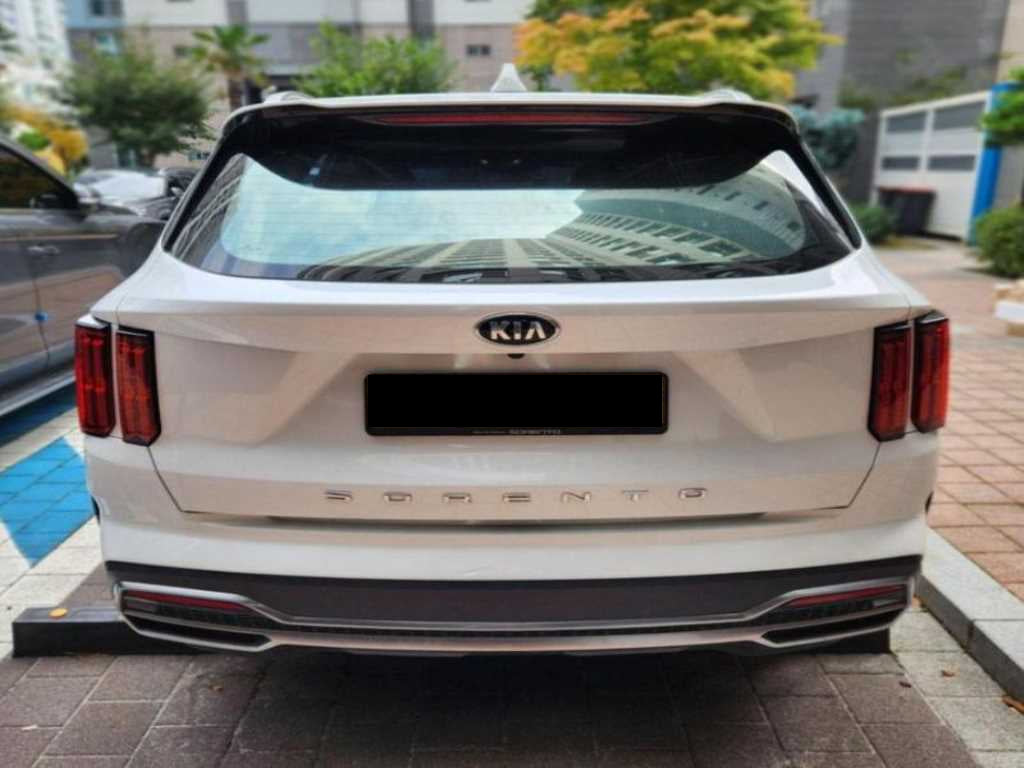 Kia Sorento — photo 02