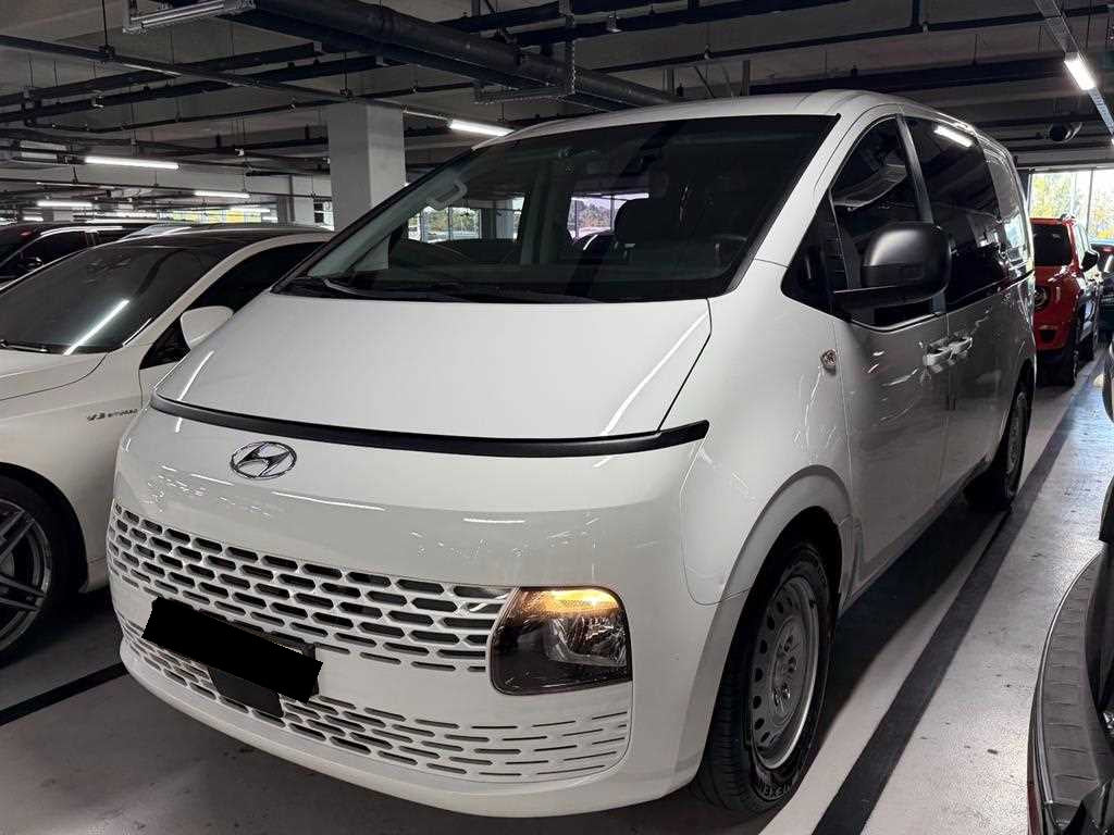 Hyundai Staria — photo 01