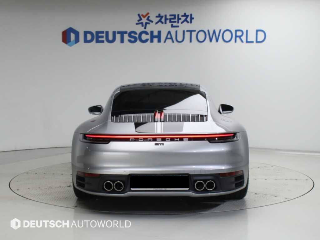 Porsche 911 — photo 04