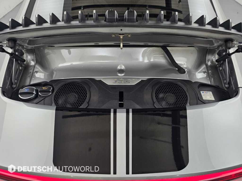 Porsche 911 — photo 06