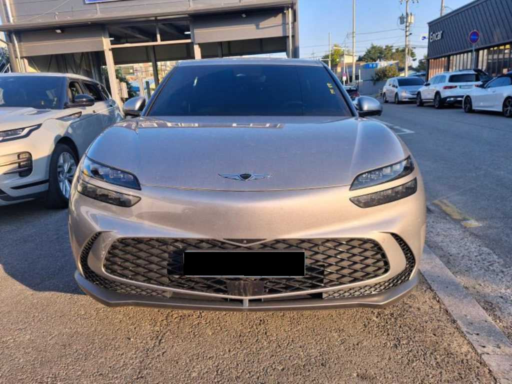 Genesis GV60 — photo 01