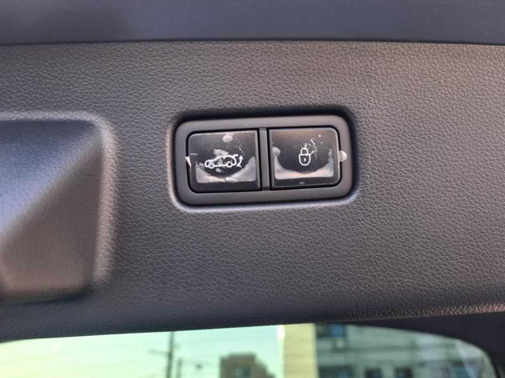 Genesis GV60 — photo 05