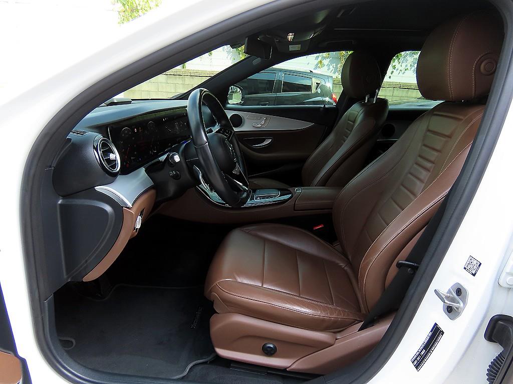 Mercedes-Benz E-Class — photo 05