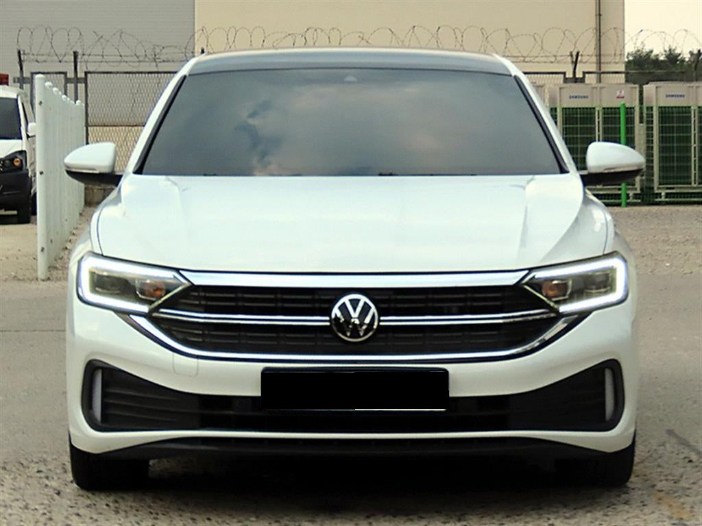 Volkswagen Jetta — photo 01