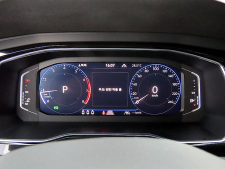 Volkswagen Jetta — photo 09