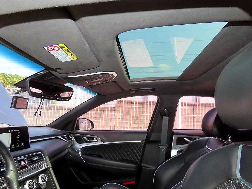Genesis G70 — photo 17