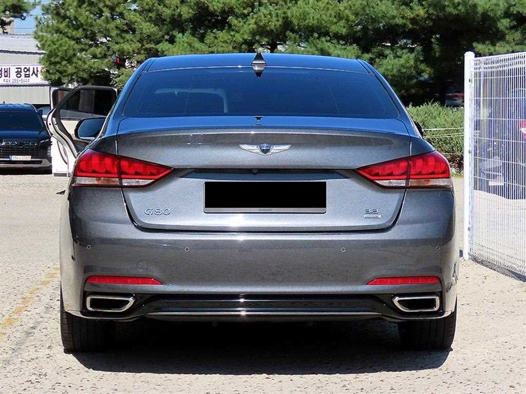 Genesis G80 — photo 04