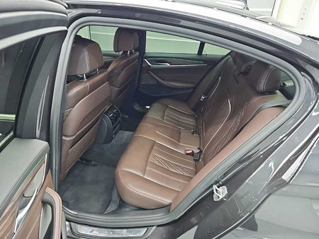 BMW 5-Series — photo 12