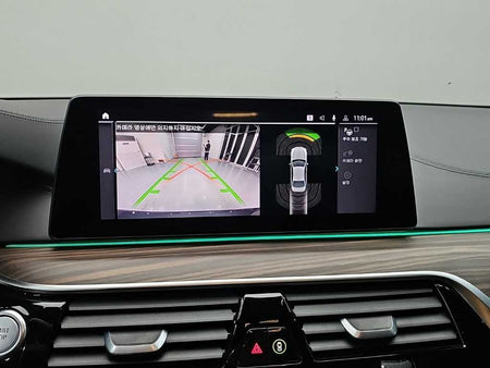 BMW 5-Series — photo 16