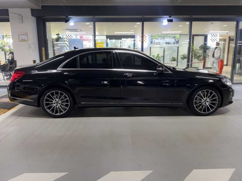 Mercedes-Benz S-Class — photo 03